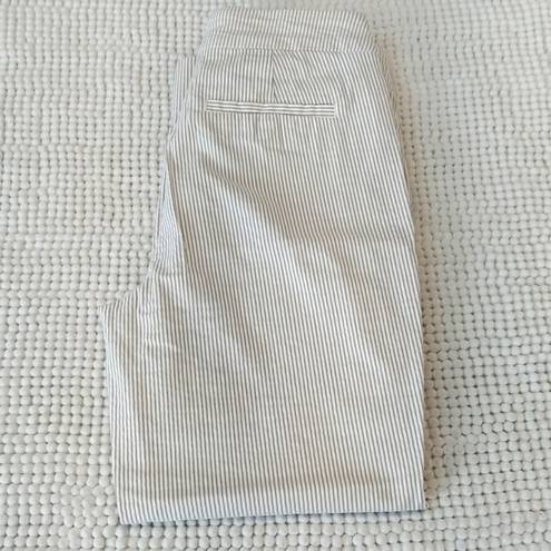 Hilary Radley Women's  Cropped Pants White Gray Stripe Size Med EUC #7954