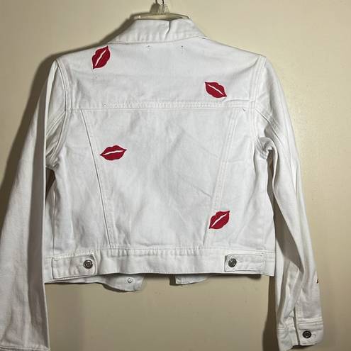 Forever 21  white denim jacket womens Small pre-owned embroidered lips