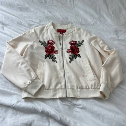 Saks 5th Avenue Saks fifth avenue bomber   Size medium  Condition: great Color: cream   Details : - Embroidered patches on front  - Full zip 