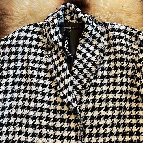 Boohoo NWT  Dogtooth Woven Black and White Boxy Blazer