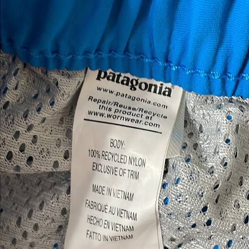 Patagonia  2” baggie shorts size Large