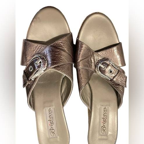 Brighton  Metallic Buckle Women’s Wedge Sandal Size 8 Open Toe Comfy Slip On cork