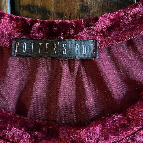 Potter’s Pot Wine colored  top.