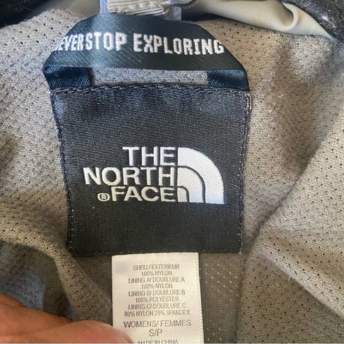 The North Face HyVent Ski Snow Active Outdoors Jacket size small