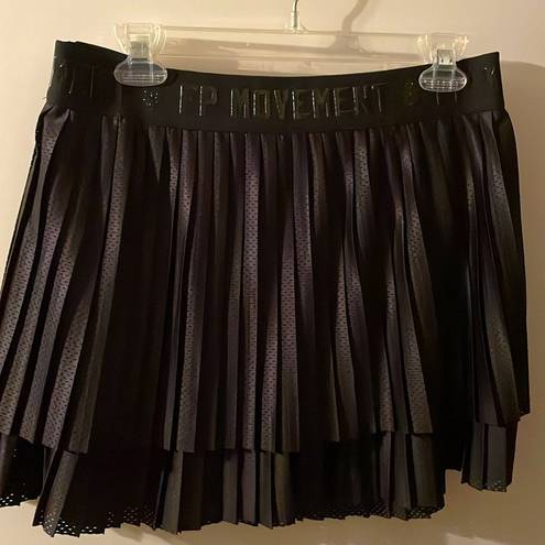 Free People Movement NWT Black Pleated Mesh On Deck Skort Size Large - FP Movement, Sold Out Item! 🦄