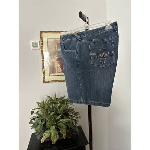 Duck head  women's Denim Short size 22W 5 Pockets Design