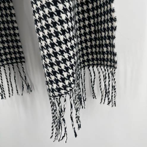 Houndstooth CASHMERE Scarf Made in Scotland  Black White Winter Outdoors Classic