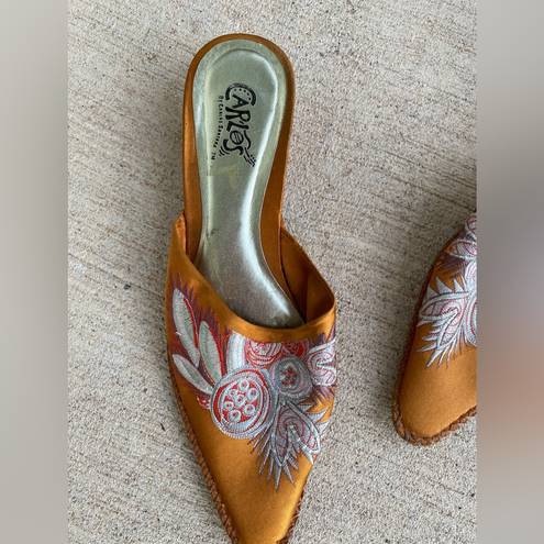 Carlos Santana Kitten Heels Brown Satin Embroidered Shoes Mules Slides, Size 7.5