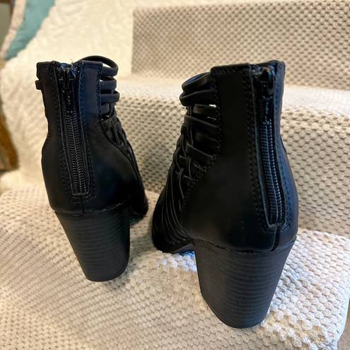 Big Buddha -Black Ankle Booties-Sz 6