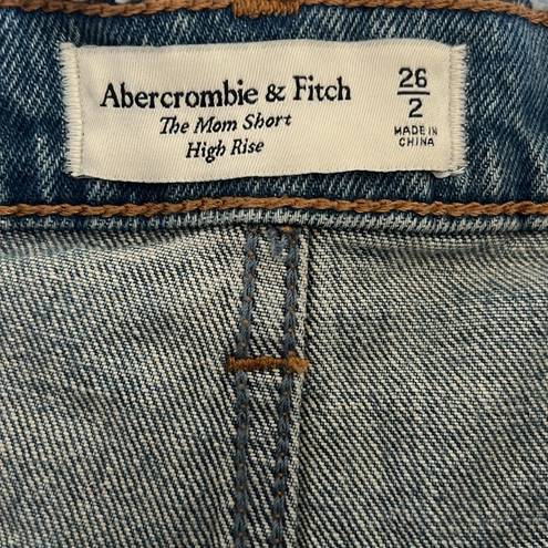 Abercrombie & Fitch  The Mom Jean Short High Rise Size 26