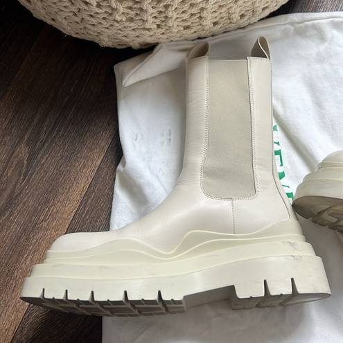 Bottega Veneta Tire Chelsea Boots