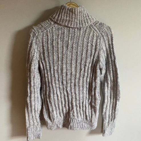 Banana Republic  Italian Yarn Wool Blend Chunky Knit Turtleneck Sweater