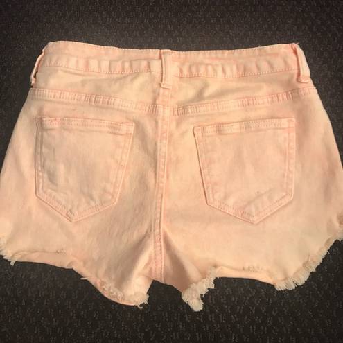 Delia's DELIA’s Peach Cut off shorts