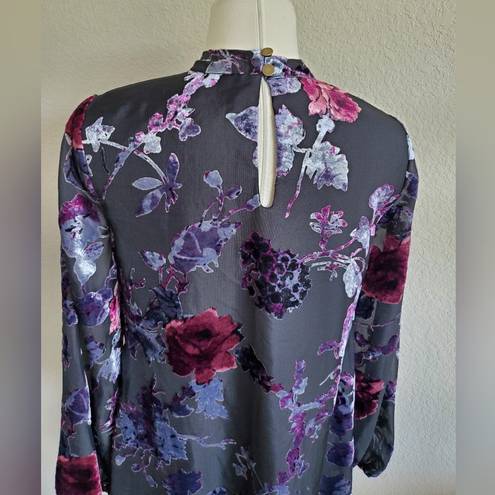 Chelsea and Violet  floral shift dress