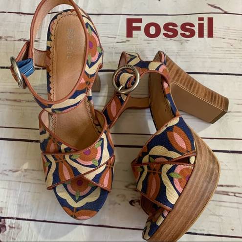 Fossil  size 6 wood heel brown floral sandals shoes