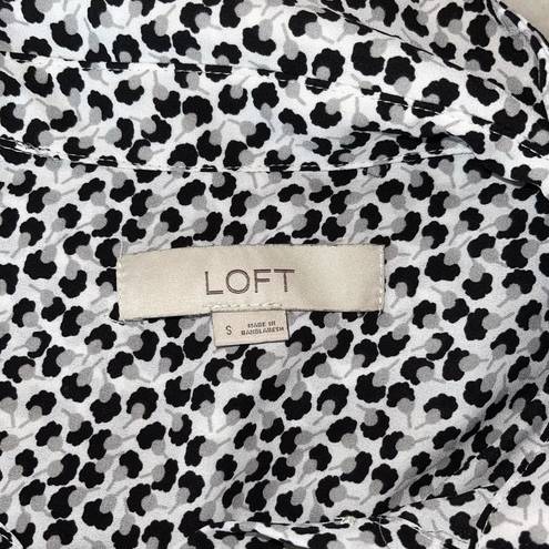 The Loft  White & Black Ditsy Floral Print Collared Button Down Blouse