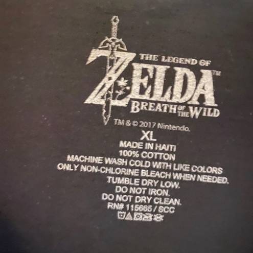 Nintendo 2017 The Legend of Zelda Breath of the Wilds Sheikah Symbol V Neck T Shirt