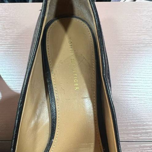 Tommy Hilfiger  Womens Size 8.5M Heels