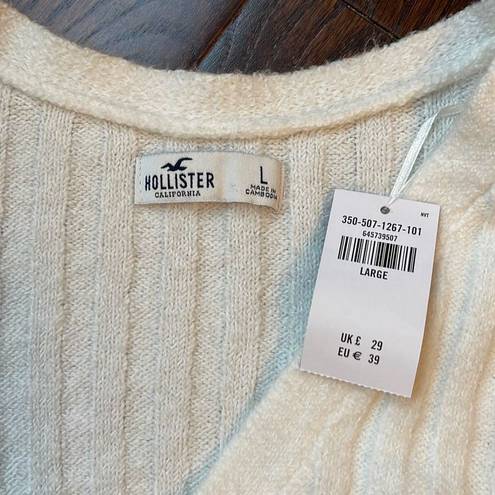 Hollister  Wrap Knit Sweater. Size Large. Cream New