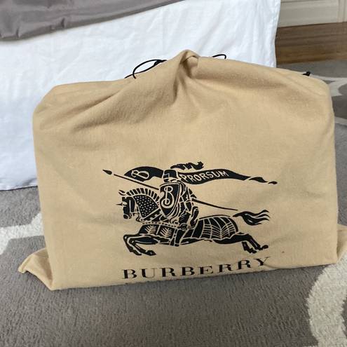 Burberry  black patent leather tote