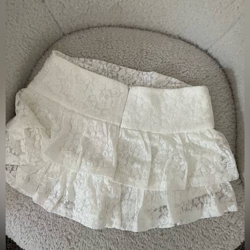 Cider NWT  white ruched floral lace knit layered mini skort