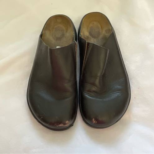 Birkenstock Tatami  Leather Clogs Size 40 9