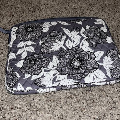 Vera Bradley  moon shadow meadow large computer sleeve