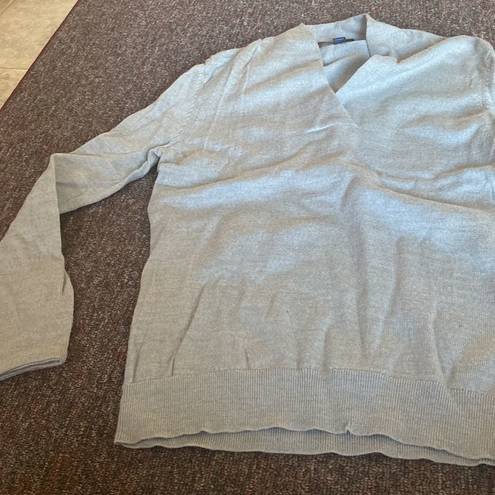 Brooks Brothers New  v neck top small