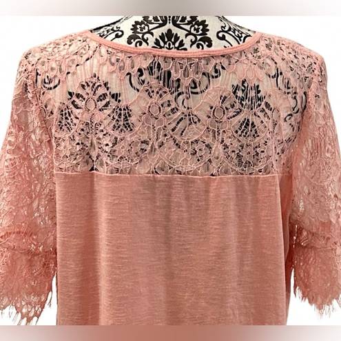 Absolutely Famous  💓LADIES XL💓PINK LACE TOP TUNIC SHORT SLEEVED SEMI SHEER