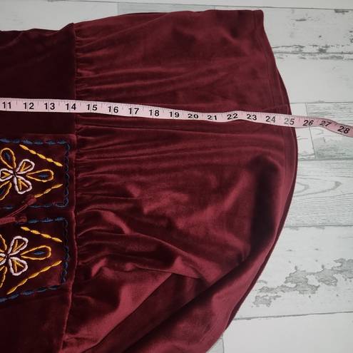 Bobeau  NWT Burgundy Velvet Embroidered Peasant Boho Top Size Large