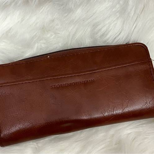 Stone Mountain  Leather Wallet Brown Larger Size