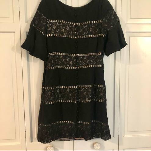 Tracy Reese  lace trim ruffle sleeve dress size 6