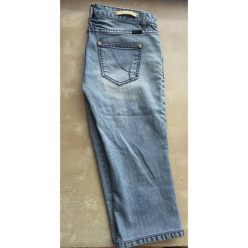 Only  Jean Collection Chic Light Wash Embellished Capri Jeans Size Small