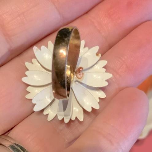 Daisy Vintage  ring adjustable metal enamel floral sunflower