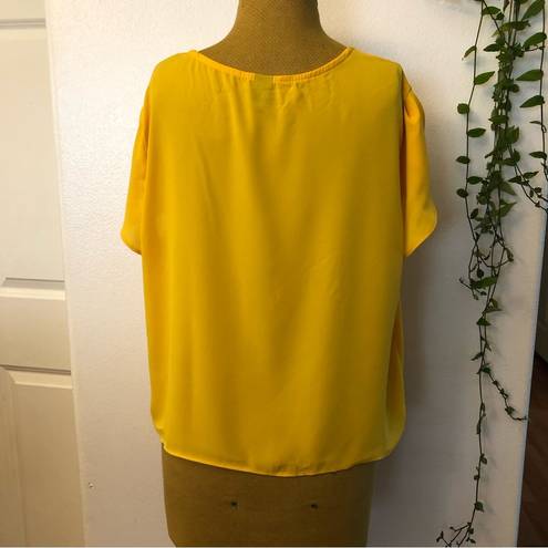 Petal New  Sleeve Knot Front Top