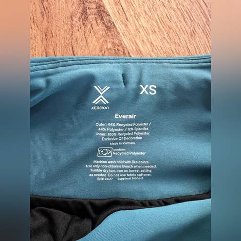 Xersion New  Running Shorts Women's Size XS Dragonfly Blue Quick Dry Liner