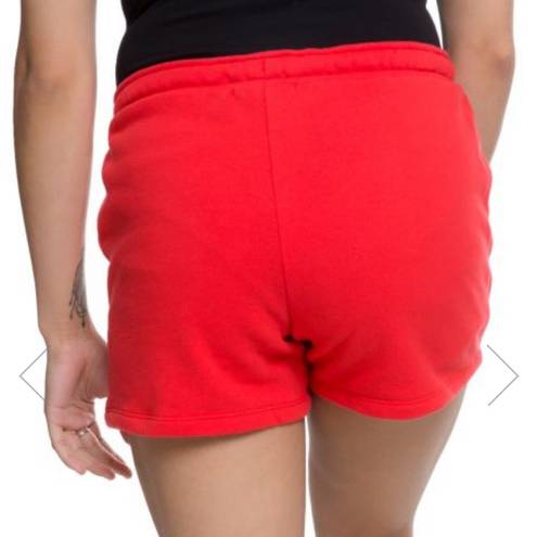 Vans  Off The Wall Avenue Shorts in Red Poppy Size Small