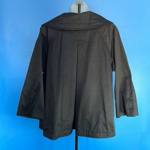 Attention  Black 3/4 Sleeve Rain Jacket Size Large