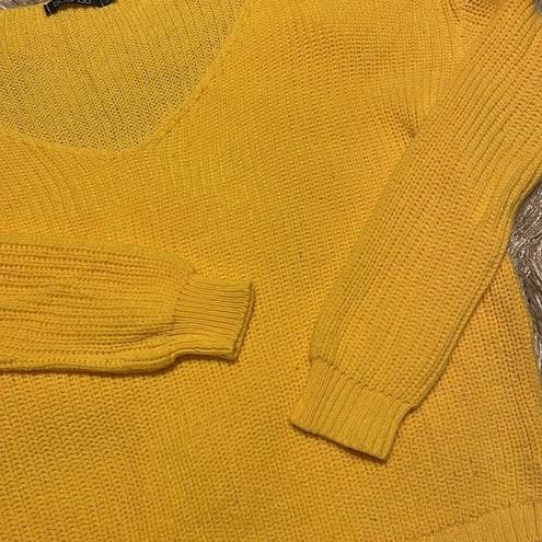 Boohoo  Yellow Long Sleeve V Neck Sweater Size M/L