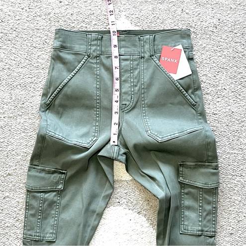 Spanx Stretch Twill Ankle Cargo Pants in Soft Sage