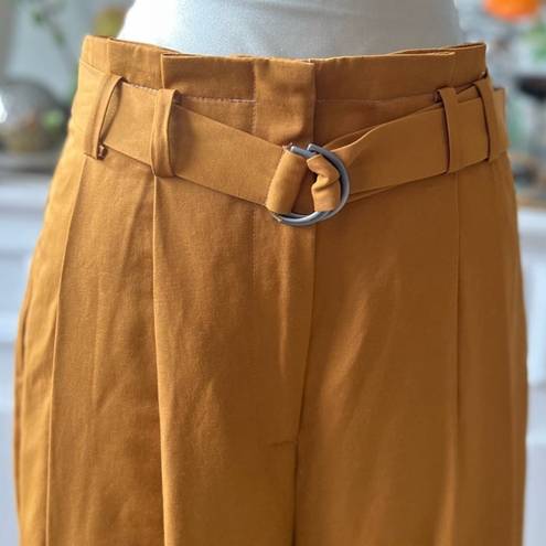 Elizabeth and James  Women’s Paperbag Waist Pleated Camel Color Cuffed Pants Size 4