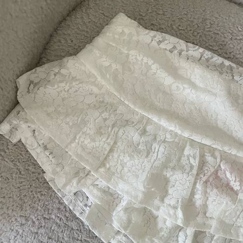 Cider NWT  white ruched floral lace knit layered mini skort