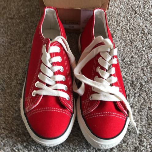 Mystique Boutique NIB RetroFire Red Sneakers 6