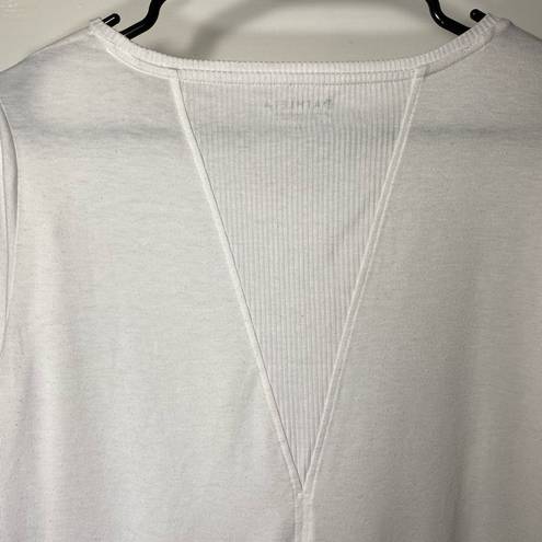 Athleta | ‘Essence’ Semi Fitted Long Sleeve Tee