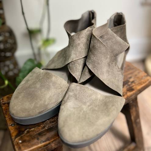 Eileen Fisher Buoy Suede Crisscross Wedge Platform Sandals size 6.5