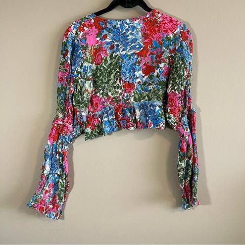 In Bloom S/W/F Revolve Nova Crop Long Sleeve Top  Floral Small