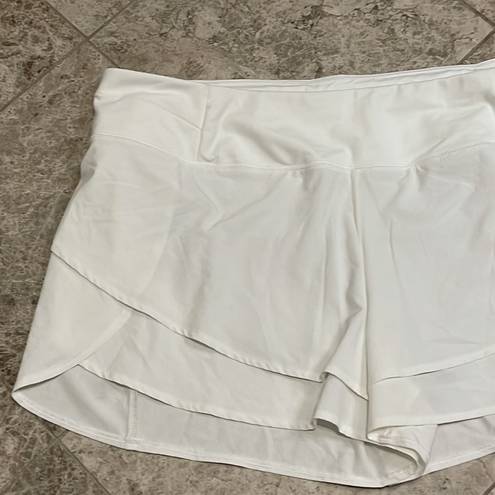 Petal CALIA Anywhere  Hem Running Shorts NWT White XXL