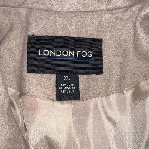 London Fog Gorgeous  Wool Coat!