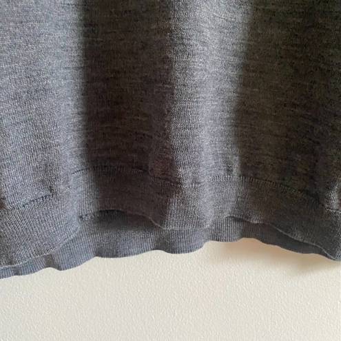 Tahari  Gray Wool Turtleneck Sweater