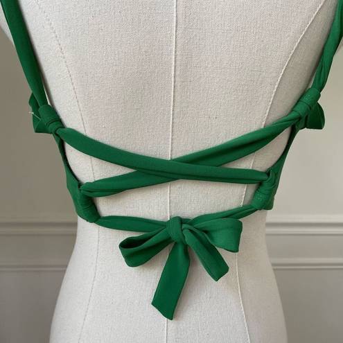 Robin Piccone NWOT  Kelly Green Twist Front Bikini Top Lace Back M D Cup